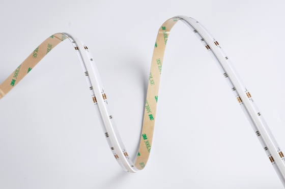La luz de tira flexible de la MAZORCA LED de DC12V RGB mezcló el color auto-adhesivo