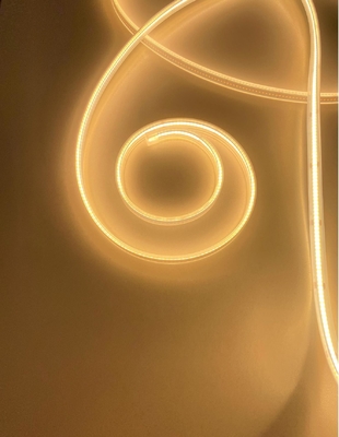 Anchura flexible impermeable de la luz de tira de la MAZORCA de la protuberancia IP65 del silicio 8m m