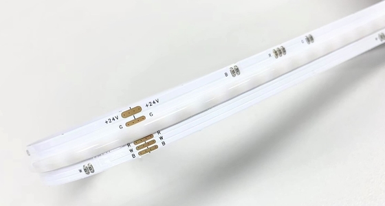 Serie estándar flexible del color IP20 de la luz de tira de la MAZORCA LED de RGBW 4-In-1