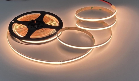 La cinta interior de la MAZORCA del LED debajo del gabinete Ip20 de iluminación linear llevó la tira