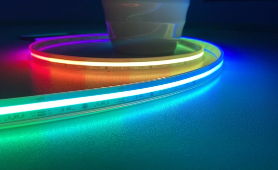 Luz de tira flexible del Rgb de la mazorca del pixel IP65 envuelto silicio