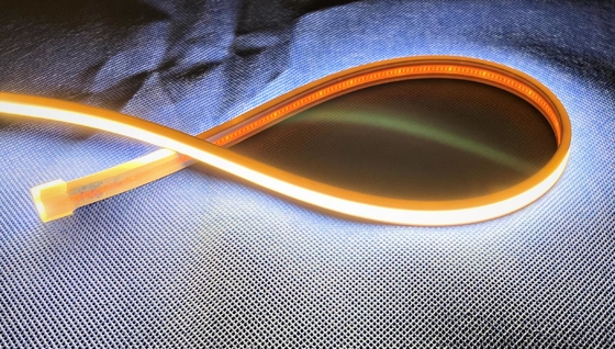 Luz de tira impermeable de la MAZORCA LED de DC24V IP68 para el uso al aire libre